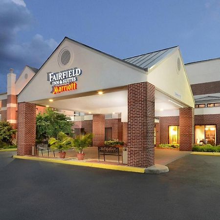Fairfield Inn & Suites By Marriott Charlottesville North Exteriér fotografie