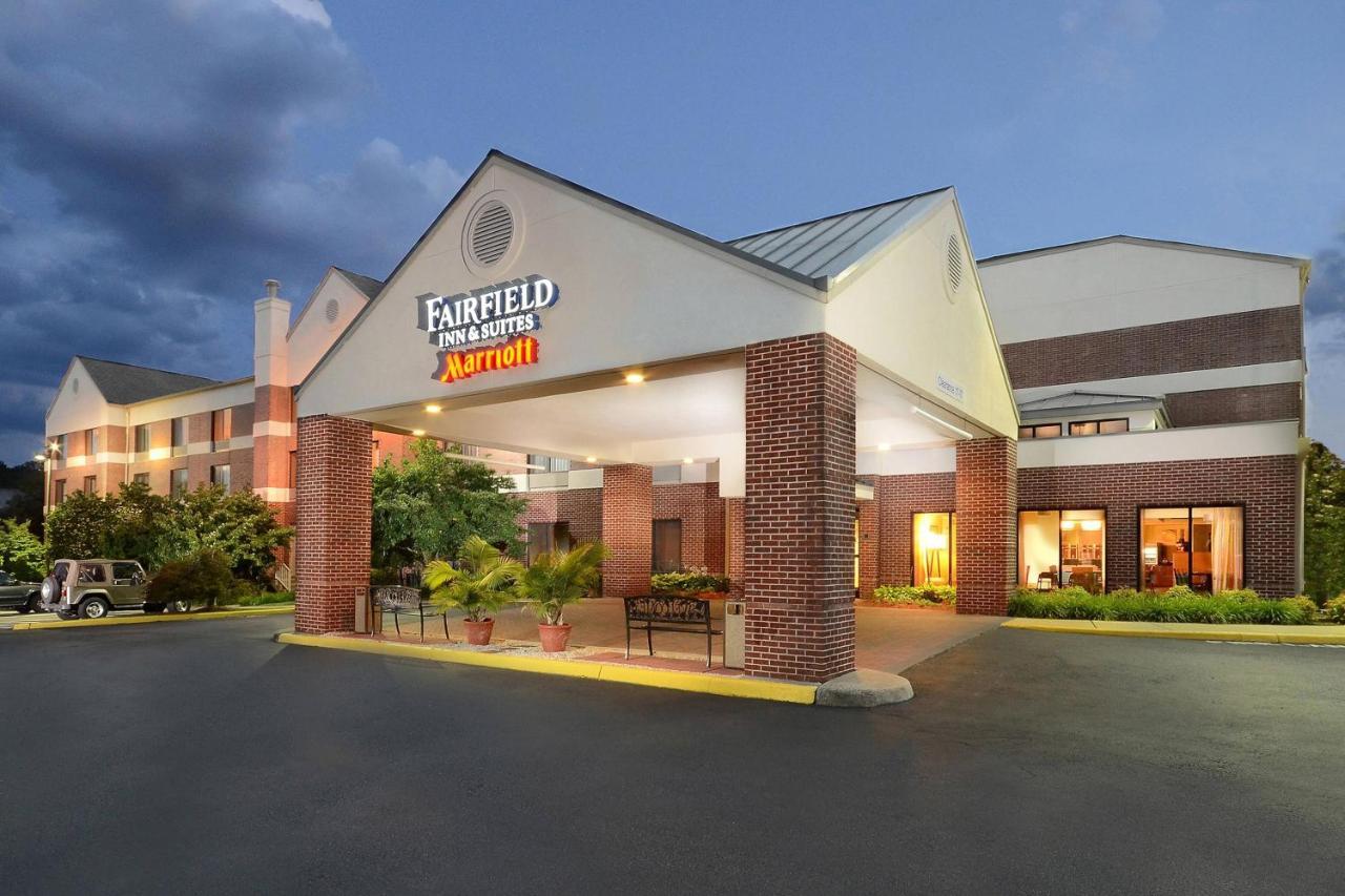 Fairfield Inn & Suites By Marriott Charlottesville North Exteriér fotografie