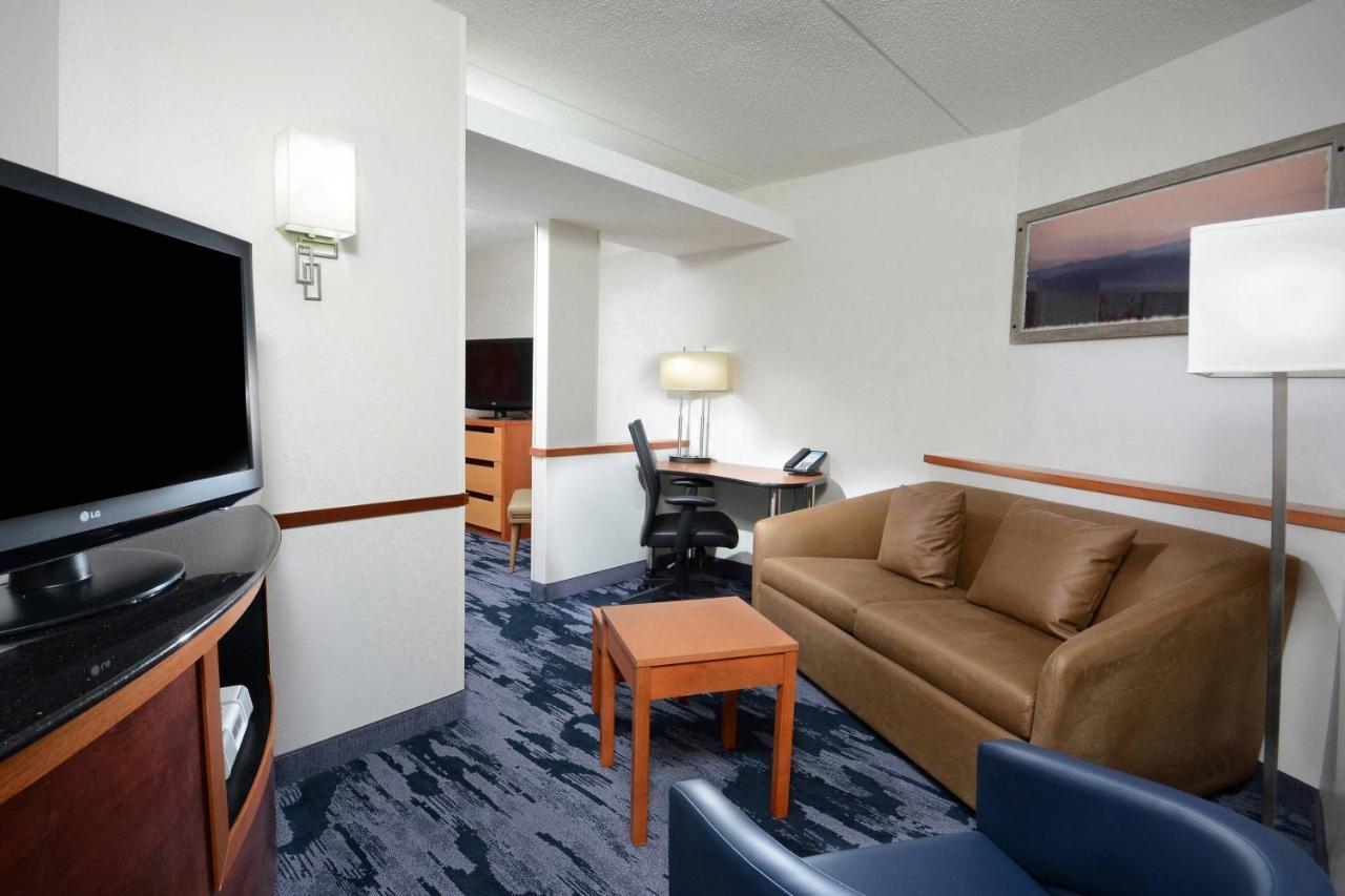 Fairfield Inn & Suites By Marriott Charlottesville North Exteriér fotografie
