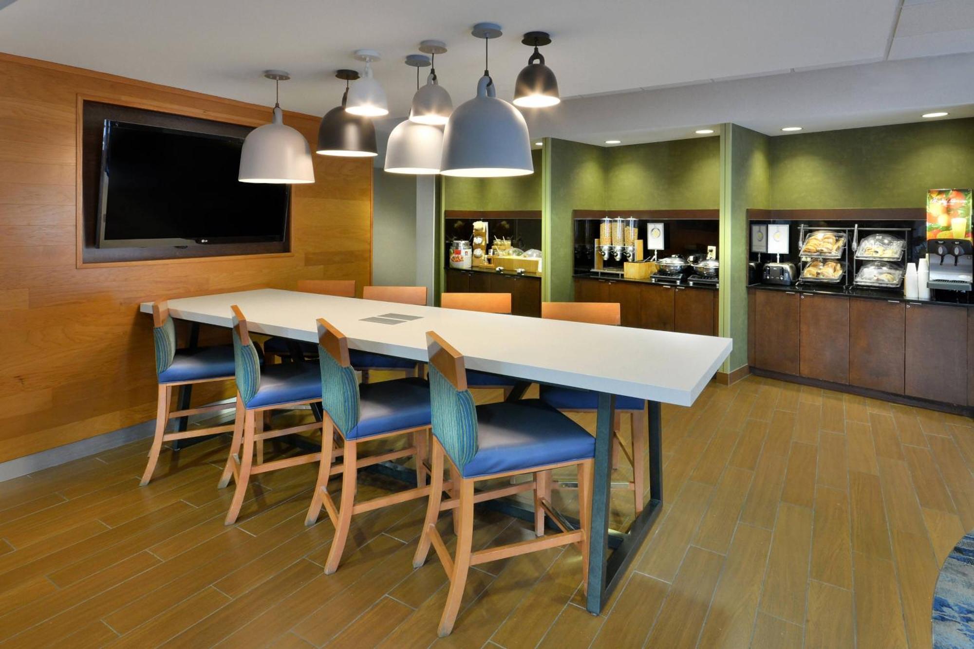 Fairfield Inn & Suites By Marriott Charlottesville North Exteriér fotografie