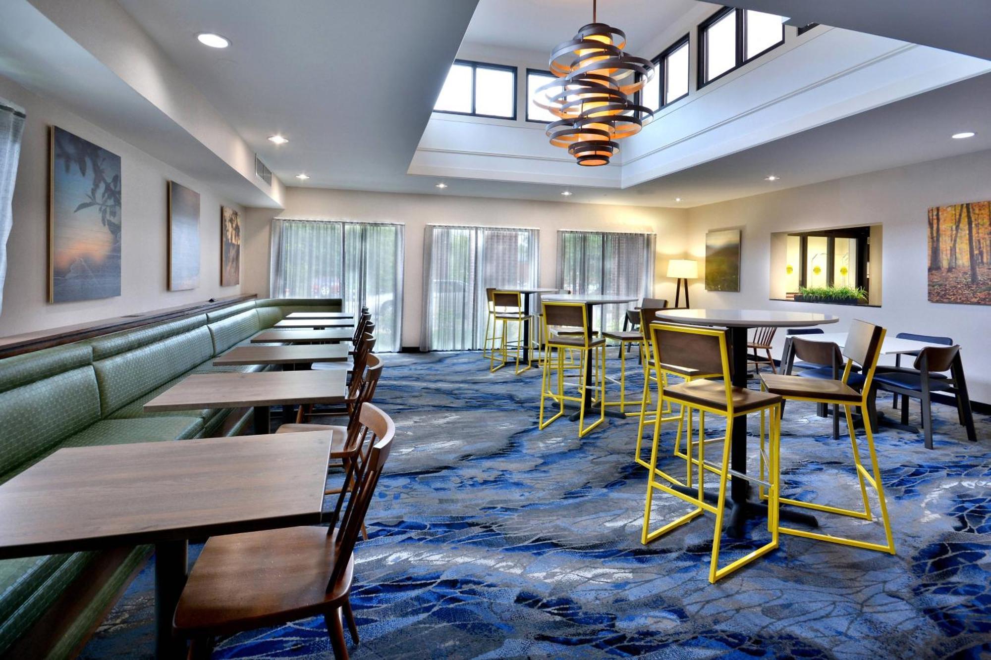 Fairfield Inn & Suites By Marriott Charlottesville North Exteriér fotografie